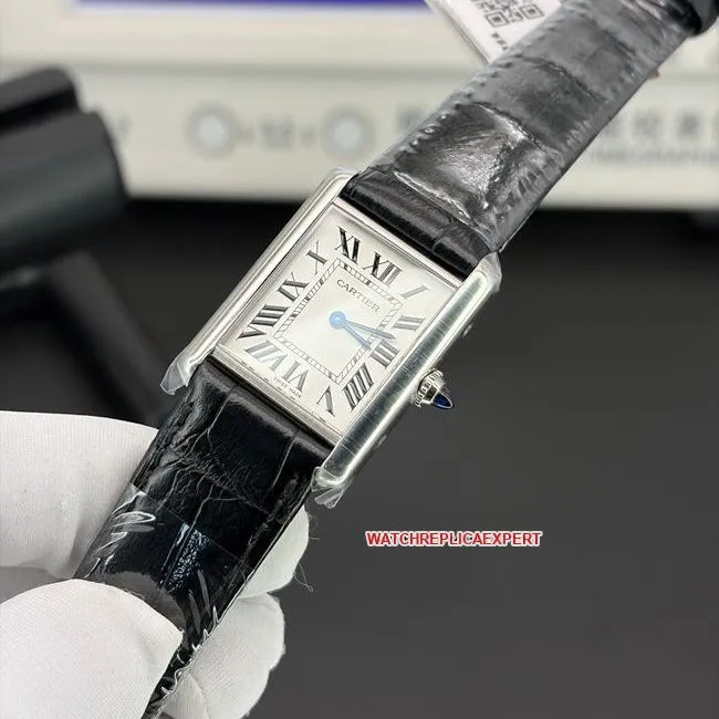 top-tier watch AF Factory tank Cartierwhite dial leather braceletfront live photo