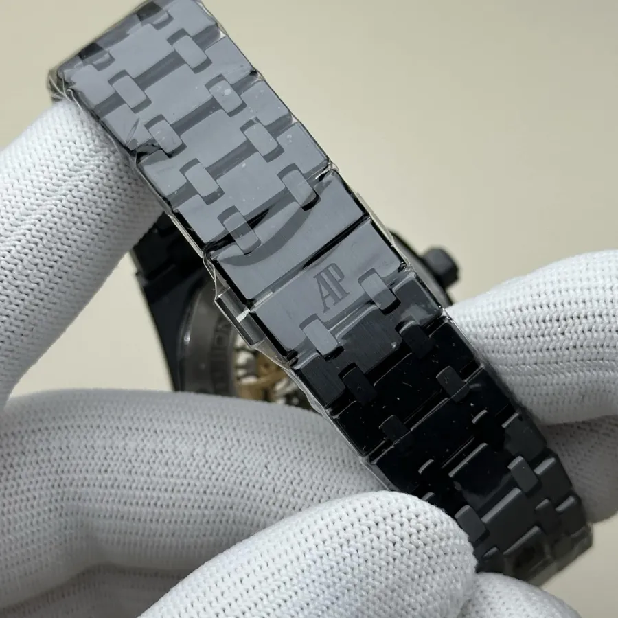 THBAudemars PiguetRoyal Oak1:1super black ceramic hollow plate steel bracelet model 15416front live photo
