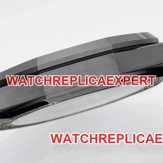 APS factory Audemars PiguetRoyal Oak1:1super cloneblack dial black ceramic15500front live photo