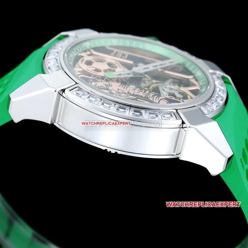 TW factory Czech Leopard C Ronaldo CR7 co-branded customized diamond bezel green rubber front live photo