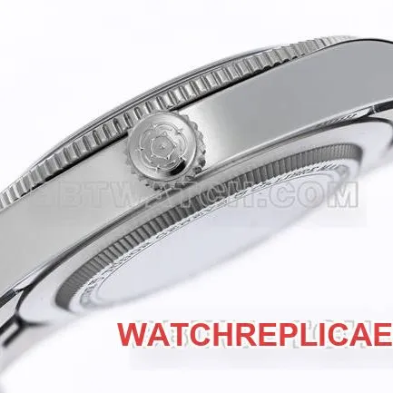 collectible watch ZF Factory Black Bay Tudor dark red dial steel braceletfront live photo