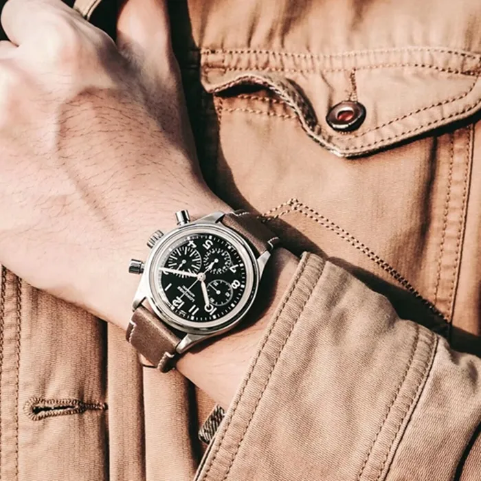 Top-tier watch Longines men's black dialleather strap watch back cover picture