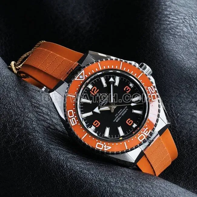 1:1replica watch VS FactorySeamaster 600m black dial orange bezel orange braceletfront live photo