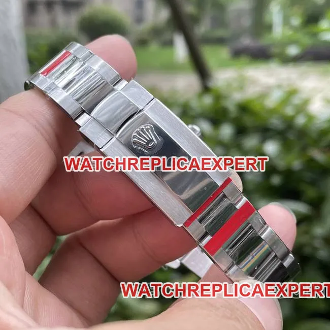 top-tier watch log ERF factory Rolexgreen dial3235 mechanical 41mmfront live photo