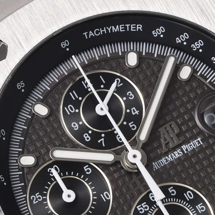 APF factory Audemars Piguet men's Royal Oak offshore top-tier 1:1high-quality watch dark gray plate steel bracelet model 26238TI.OO.2000TI.01side live photo