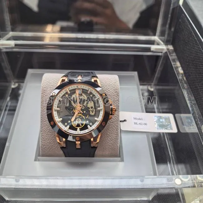 collectible watch bentley BL-62 pinnacle black rubber braceletfront live photo