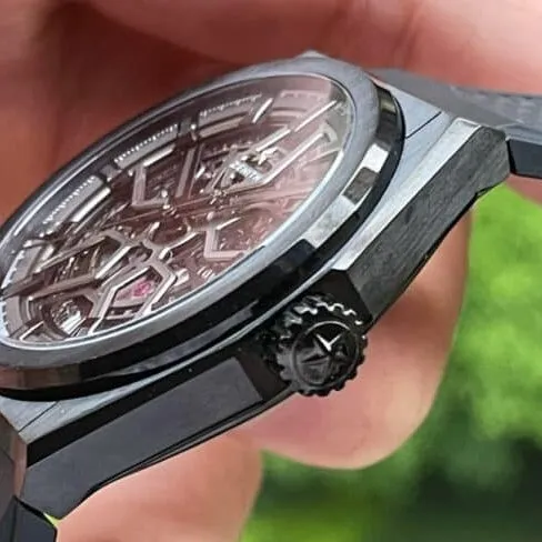 Big factory high-quality replicaLF Zenith black dialDEFY series new upgraded version men's watch front view