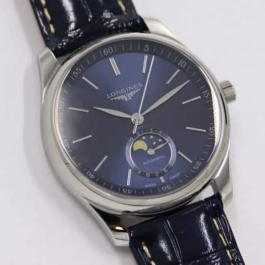 GS factory Longinesreplica watch master series moon phase watch simple blue dial front view