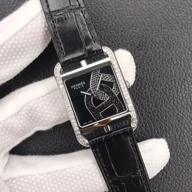 YF factory top-tier watch Hermès women's black dial black belt quartzleather strap watch front view