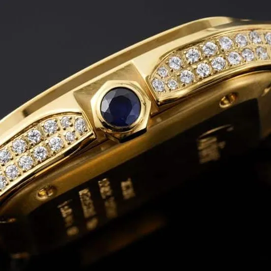 Cartiertop-tiersuper watch Santos series ladies steel braceletdiamondwhite dial gold watch detail shots