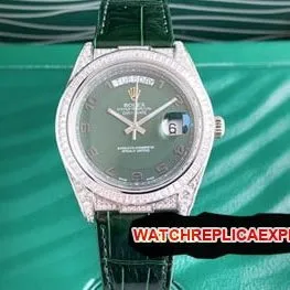Rolex M116505 Watch Model Review: Texture