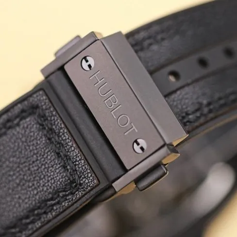 Hublot top-tier watch men's black dialrubber strap manual winding tourbillon mechanical MASTERPIECE series watch front view