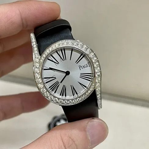 ZF factory top-tier Piaget high-quality watch women's white dial black belt South African real diamond leather strapquartz watch front view