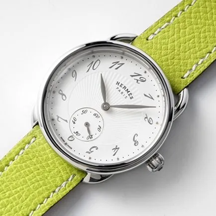 top-tier Hermès women's white dial green strap classic series quartz watch front view