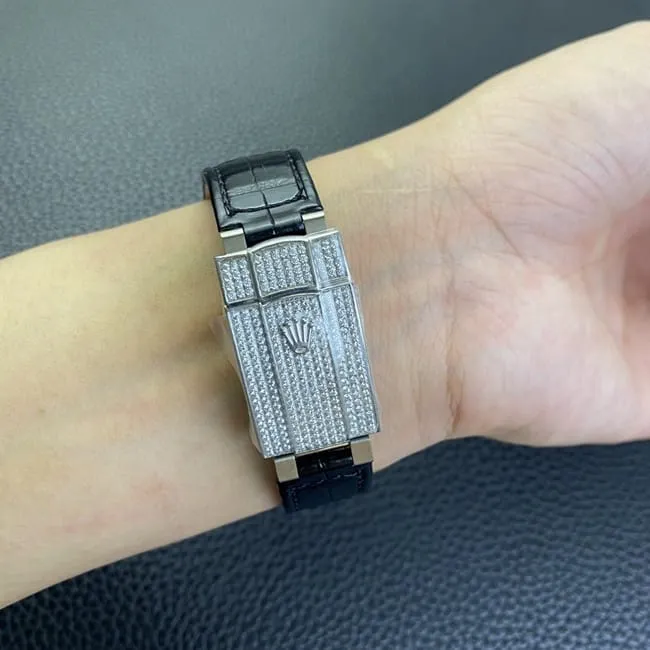 top-tier watch Rolex men's black dial black belt Datejust series fully automatic movementleather strap watch front view