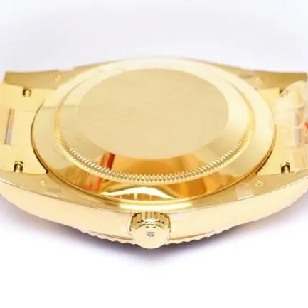 top-tier replicaRolexday displayDatejustK gold men's mechanical watch front view
