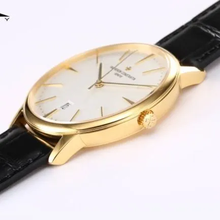 top-tier replicaMMA factory Vacheron Constantin18krose gold heritage series 85180 men's watch front view