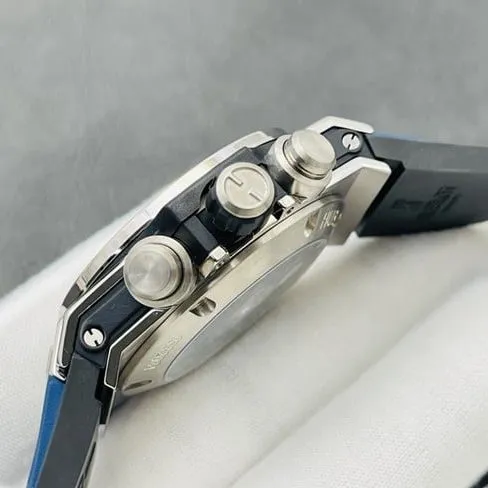 top-tier replicaHublot Big Bang Series 44MM silver case blue rubber watch side view