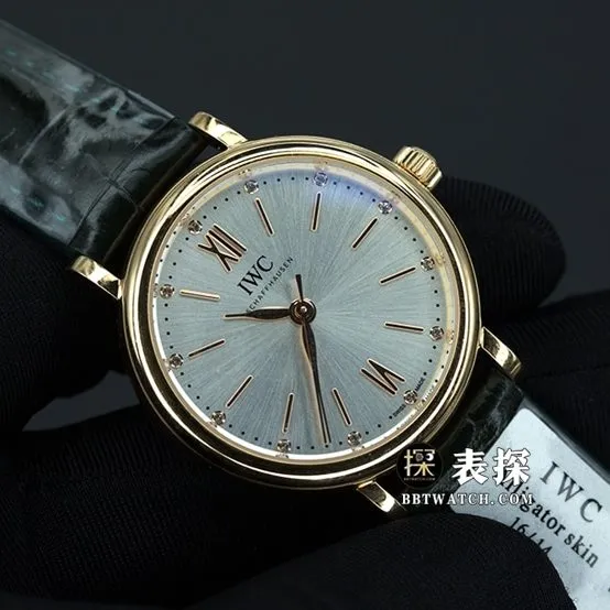 IWC Portofino top-tier watch ladies dial gold needle leather strap model pictures and prices front live photo