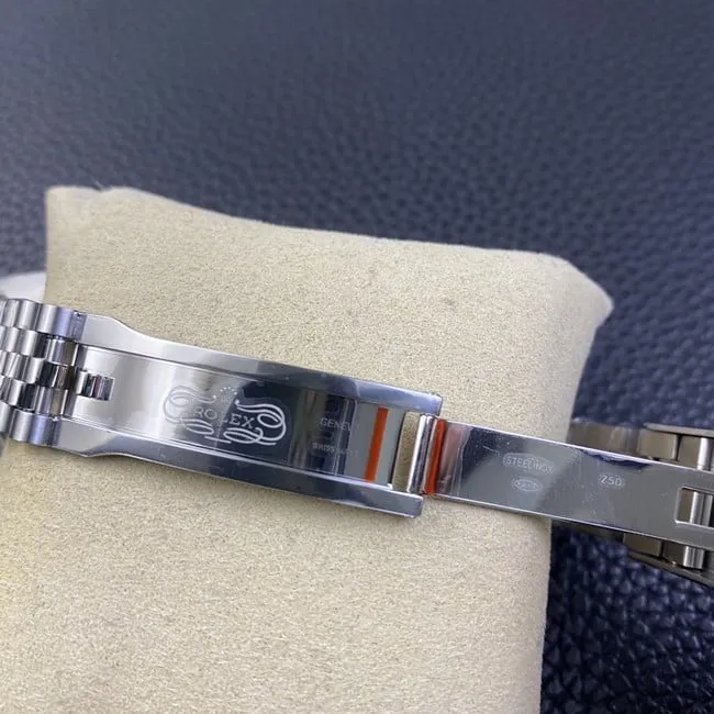 Clean factory Rolextop-tier watch men's gray plate steel braceletDatejust series automatic movement watch front view