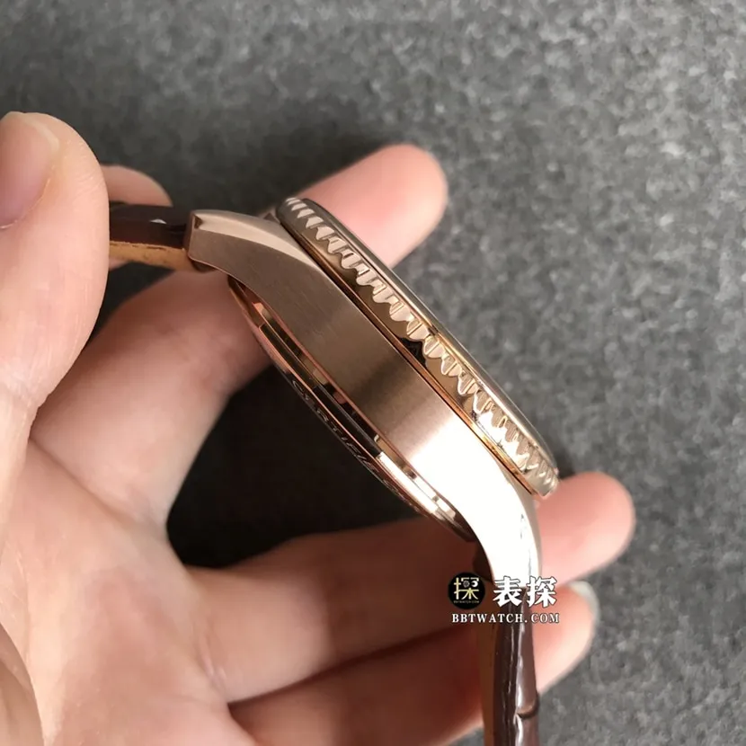 BL factory Breitling legendary aviation watch men's brown panda disk leather strap model pictures and prices front live photo