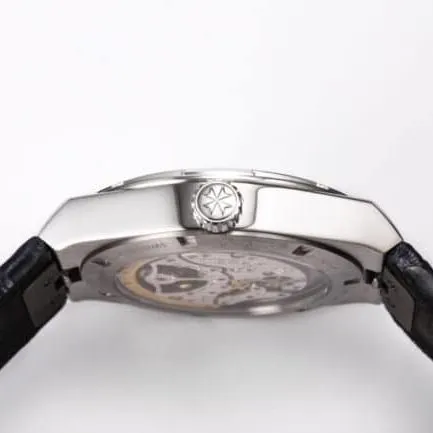 Top BBR Vacheron Constantin Overseas tourbillon, peak appearance, king of steel watches, blue dial, front view