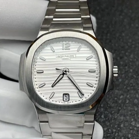 3K FactoryPatek Philippetop-tier watch women's white dialsteel bracelet fully automatic movementNautilus series watch front view