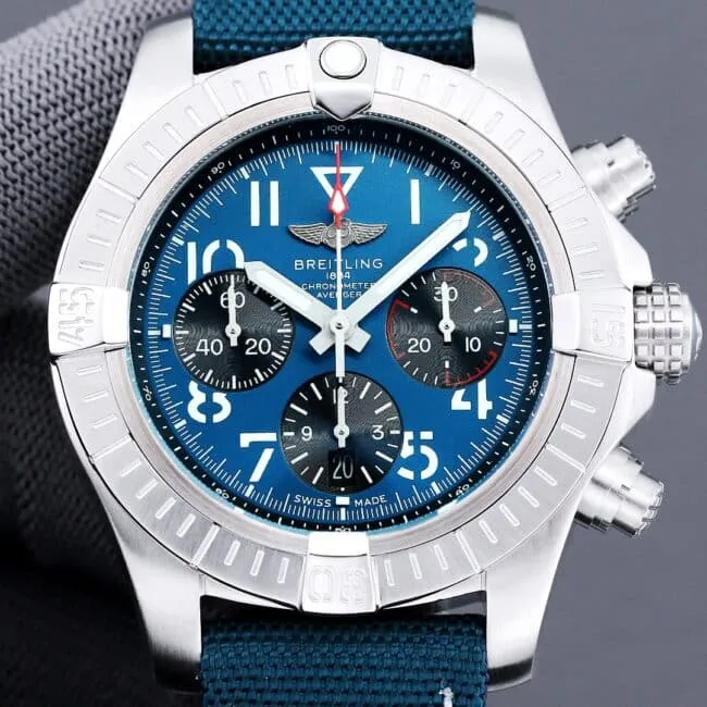 Big factory high-quality brand new Breitling Avenger B01chronograph watch original open mold men's watch front view