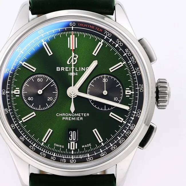 GF Factory new Breitlingtop-tier watch men's green dial green strap v2 upgraded version automatic movementleather strap watch front view