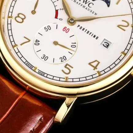 top-tiersuper cloneTWAIWC Portofino series white dialIW516409 transparent bottom watch front view