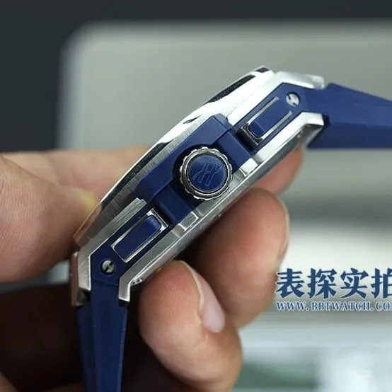 How much does the Hublot barrel-shaped hollow mechanical men's watchsuper cost?