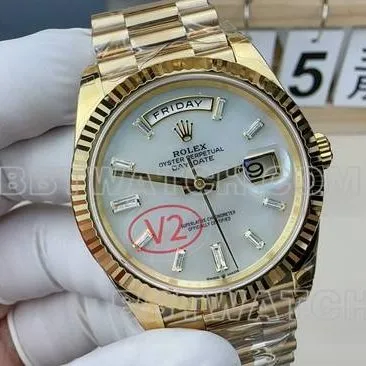 Optimal watch VS FactoryRolexDay-Date mother-of-pearl yellow goldsteel braceletfront live photo