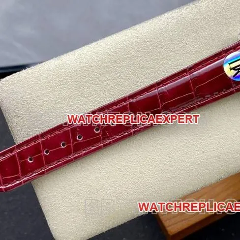 collectible watch DR factory Cartier tank red dial quartz red braceletfront live photo