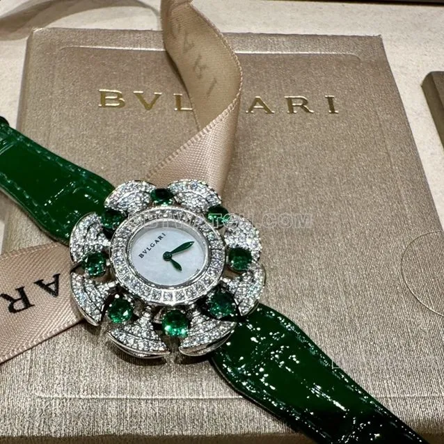 Bvlgari1:1super white mother of pearl dial green model 103505front live photo