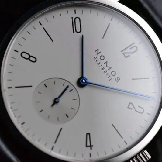 GP Nomos TANGOMAT series 601 watch authenticity review detail shots