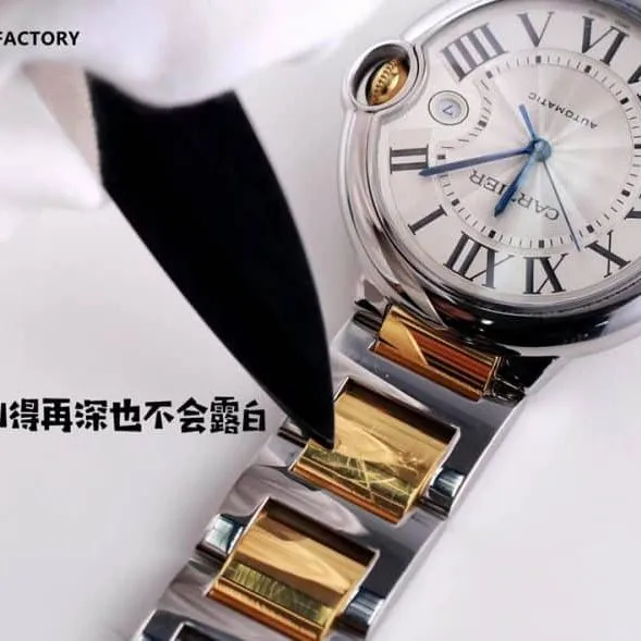 V9Cartier Blue Balloon W69009Z3replica watch gold model review (gold scratches do not reveal white) front view