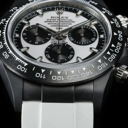 Rolextop-tier men's white dialrubber strap fully automatic movement watch front view
