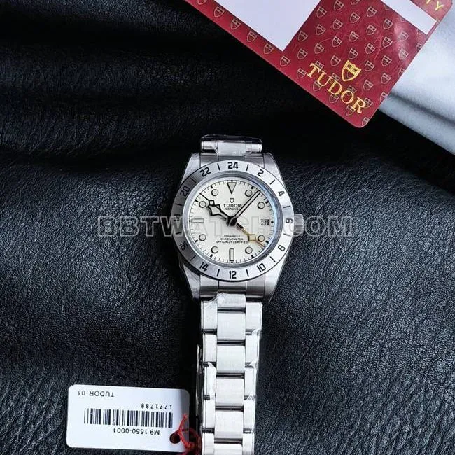 3CF factory collectible watch Biwan Tudorwhite dial steel braceletfront live photo