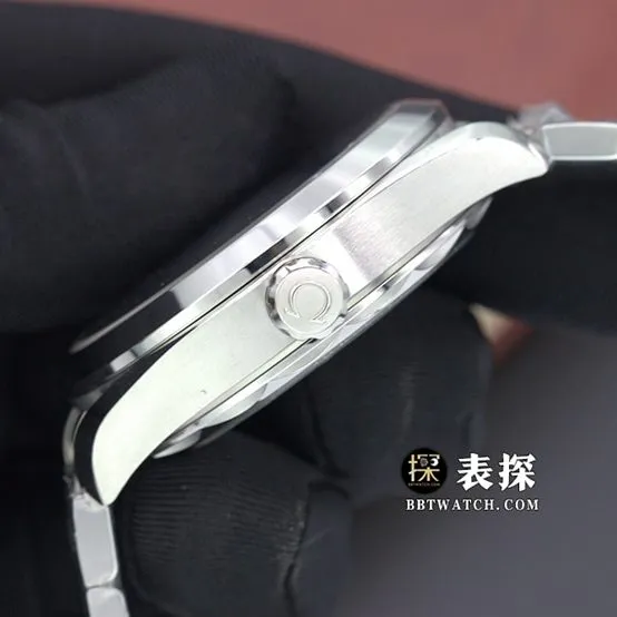 Omega1:1replica watch,vsSeamasterreplica watch,front live photo