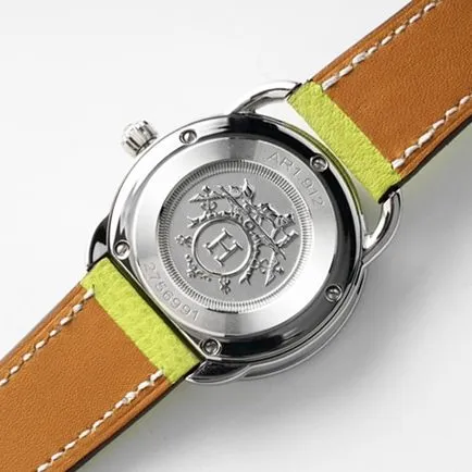 top-tier Hermès women's white dial green strap classic series quartz watch front view