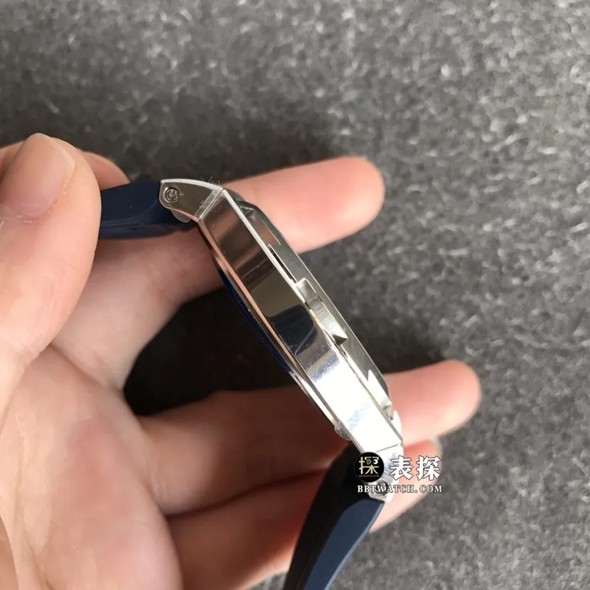 MKS FactoryVacheron Constantin top-tier watch men's black dial rubber model pictures and prices front live photo