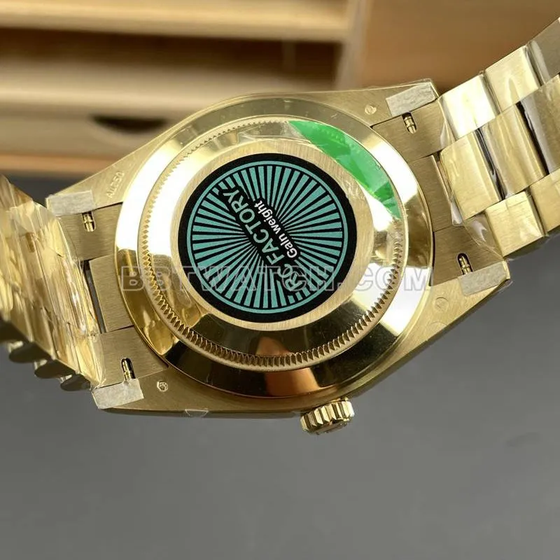 Rolex collectible watch RC factory Day-Date40mmblack dial3255yellow goldsteel bracelet front live photo