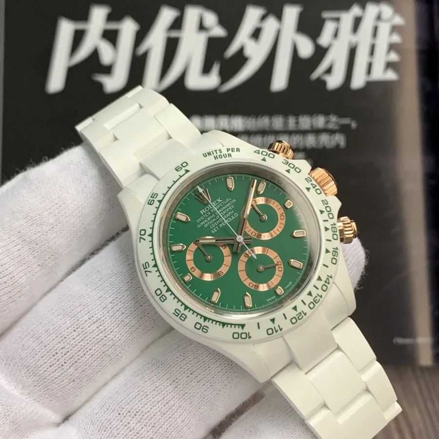 AET factory Rolex men's Daytonachronographtop-tier 1:1high-quality watch green dialceramic model front live photo