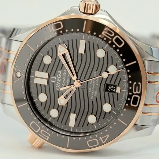 top-tier replicaOmega men's black dialsteel braceletSeamaster 300m series fully automatic movement watch front view