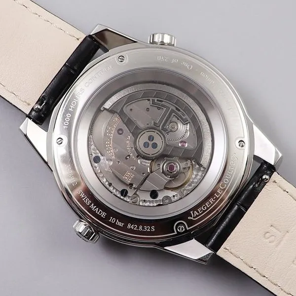 Jaeger-LeCoultre Polaris Watch Review - Multifunctional Mechanical Watch with Power Reserve Display - Detail Photos