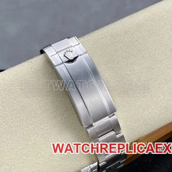Rolex collectible watch ARF FactorySubmariner41mm no calendar Black Submariner3230movementfront live photo