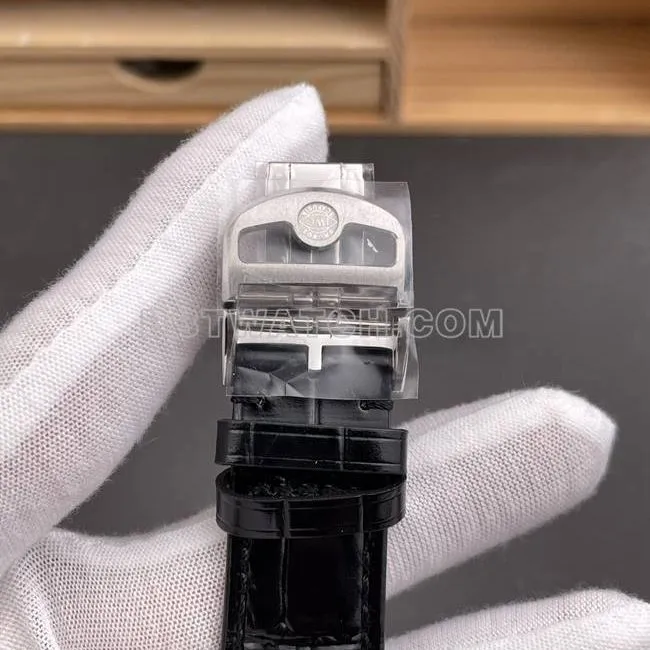 1:1replica watch Portugal APS factory IWC silver white dial gold needle front live photo