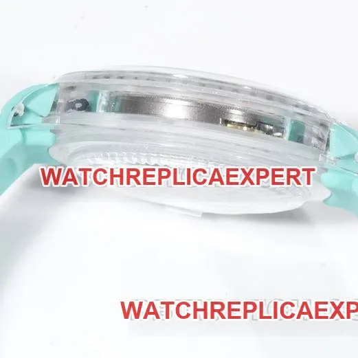 collectible watch TW factory DaytonaRolex transparent case green rubber braceletfront live photo