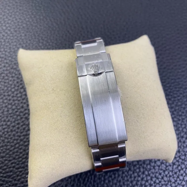 Rolextop-tier fully automatic movementSubmariner series red plate steel bracelet watch front view