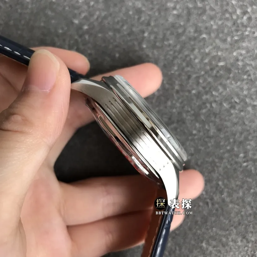 Breitling B01chronograph1:1top-tier watch men's dark blue dialleather strap model pictures and prices front live photo